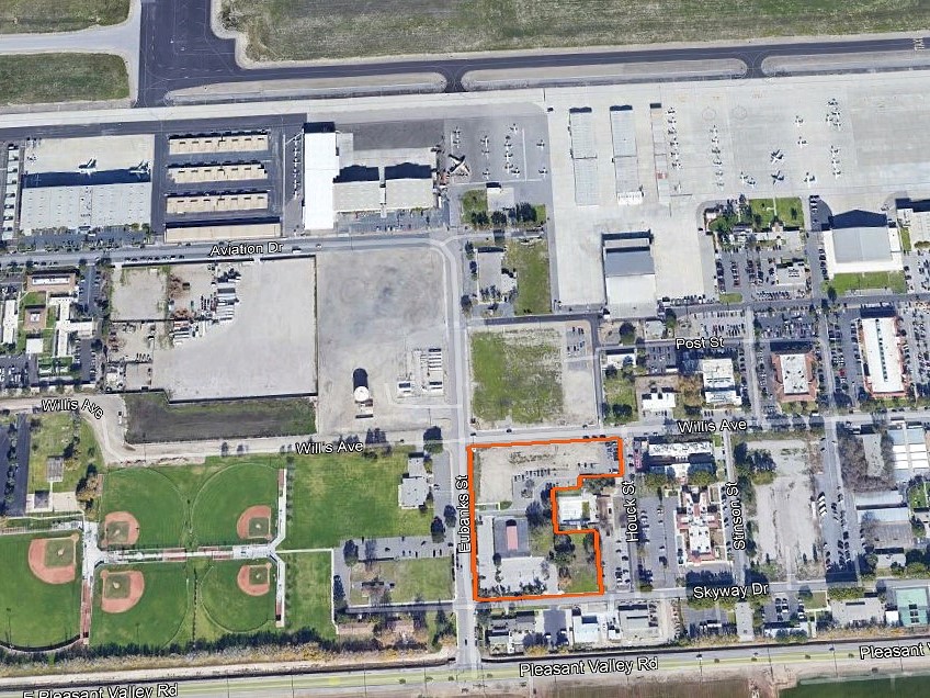 SEC of Willis Ave and Eubanks Street. 3.7 acres lot